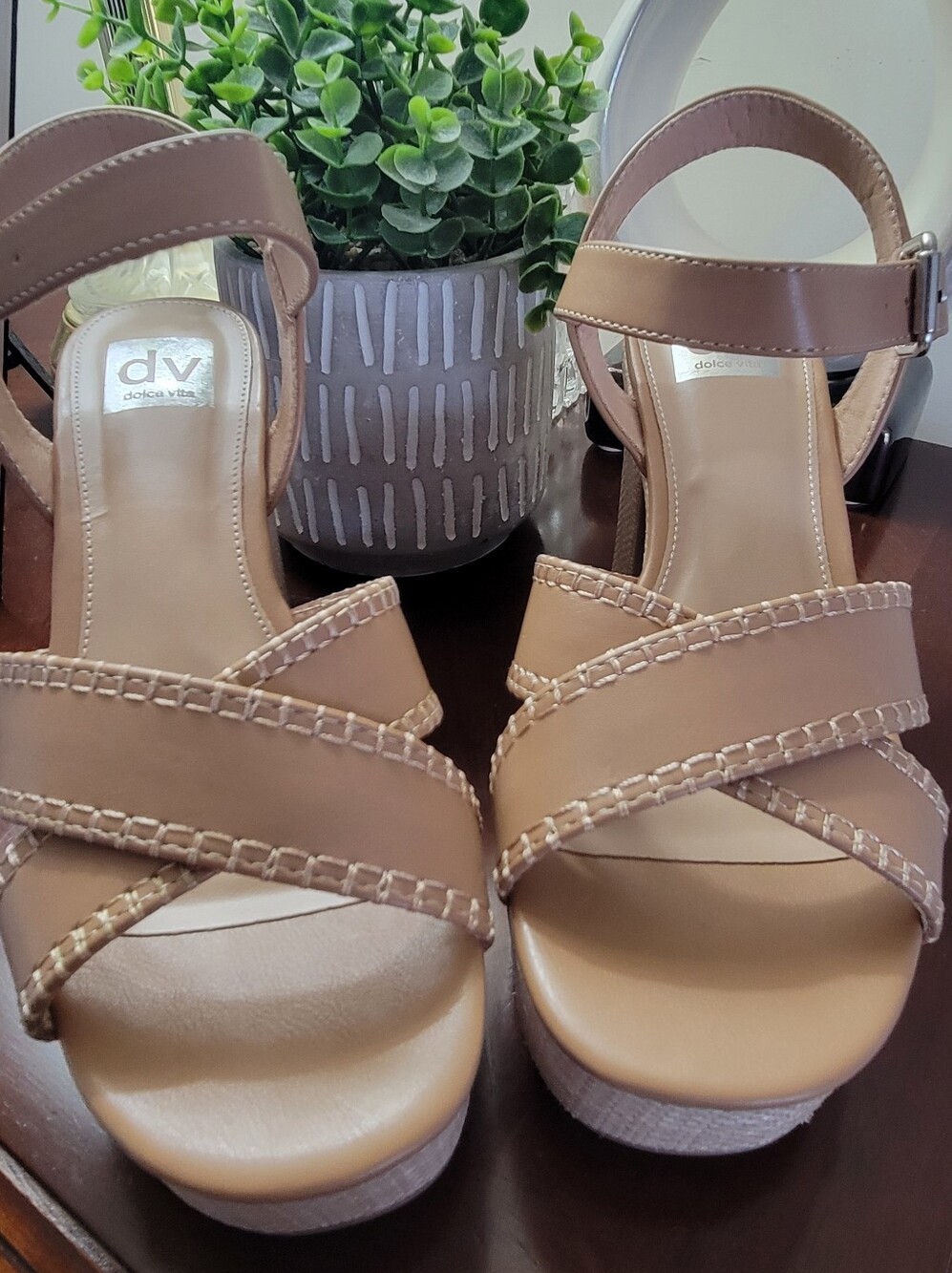 BRAND NEW Dolce Vita Camel/Tan Platform Sandals
